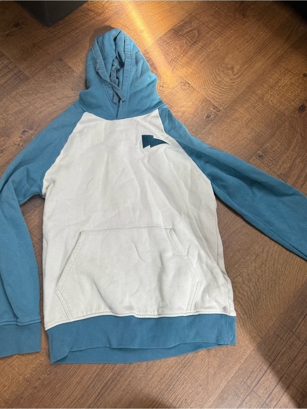 Hurley Light Blue and White Raglan Hooded Pullover